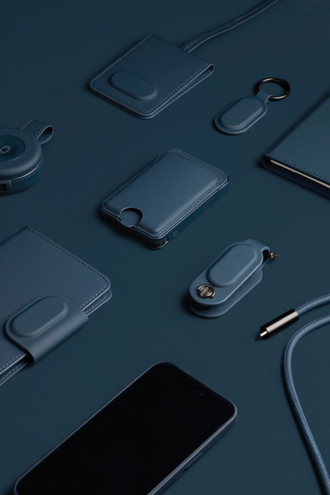 VINGA Baltimore RCS Passport Cover mit Dual-Finder